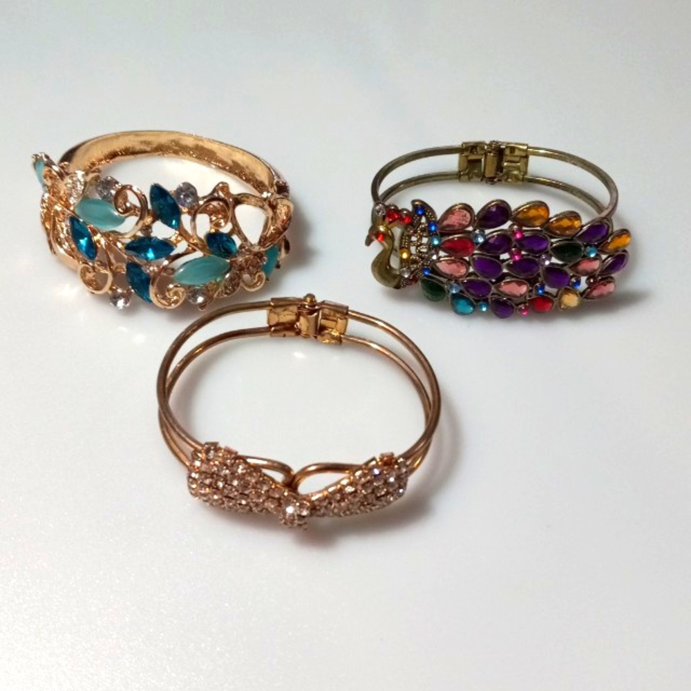 K-20  latch bracelet lot